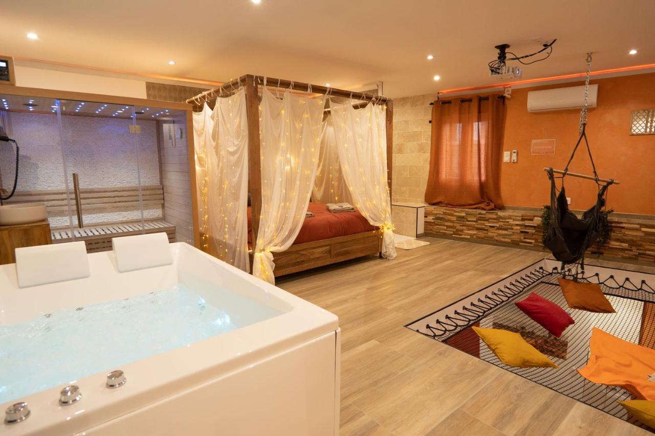 Capsule Marrakech I Chicha I Sauna I Balneo I Console Ps5 I Cinema Holiday home Trith-Saint-Leger