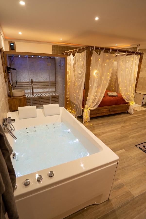 Capsule Marrakech I Chicha I Sauna I Balneo I Console Ps5 I Cinema Holiday home