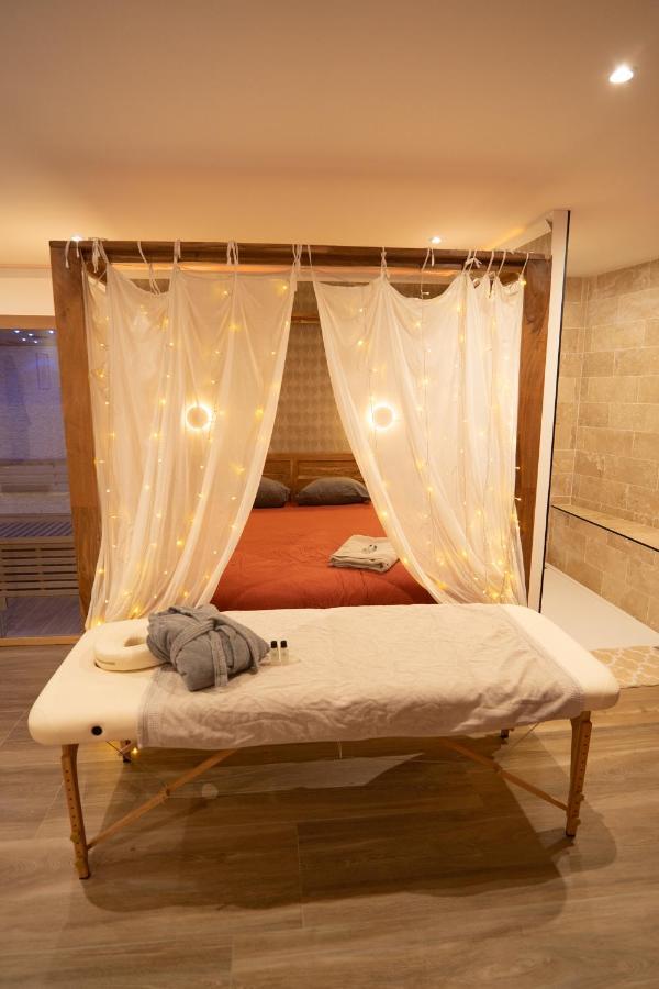 Capsule Marrakech I Chicha I Sauna I Balneo I Console Ps5 I Cinema Trith-Saint-Leger