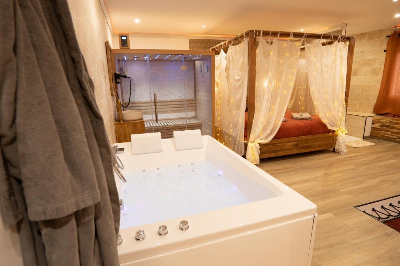 Capsule Marrakech I Chicha I Sauna I Balneo I Console Ps5 I Cinema Holiday home