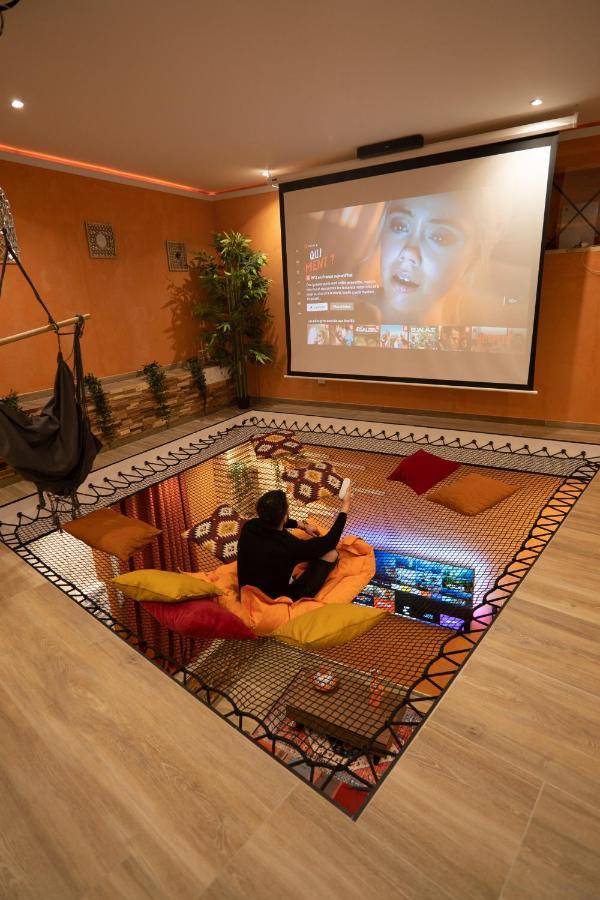 Capsule Marrakech I Chicha I Sauna I Balneo I Console Ps5 I Cinema * Trith-Saint-Leger